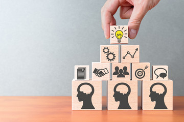 高一语文考试时阅读题答题步骤