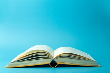 关于国家富强而奋斗杰出人物故事的手抄报 童话故事的手抄报