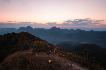 高一语文考试时阅读题答题步骤